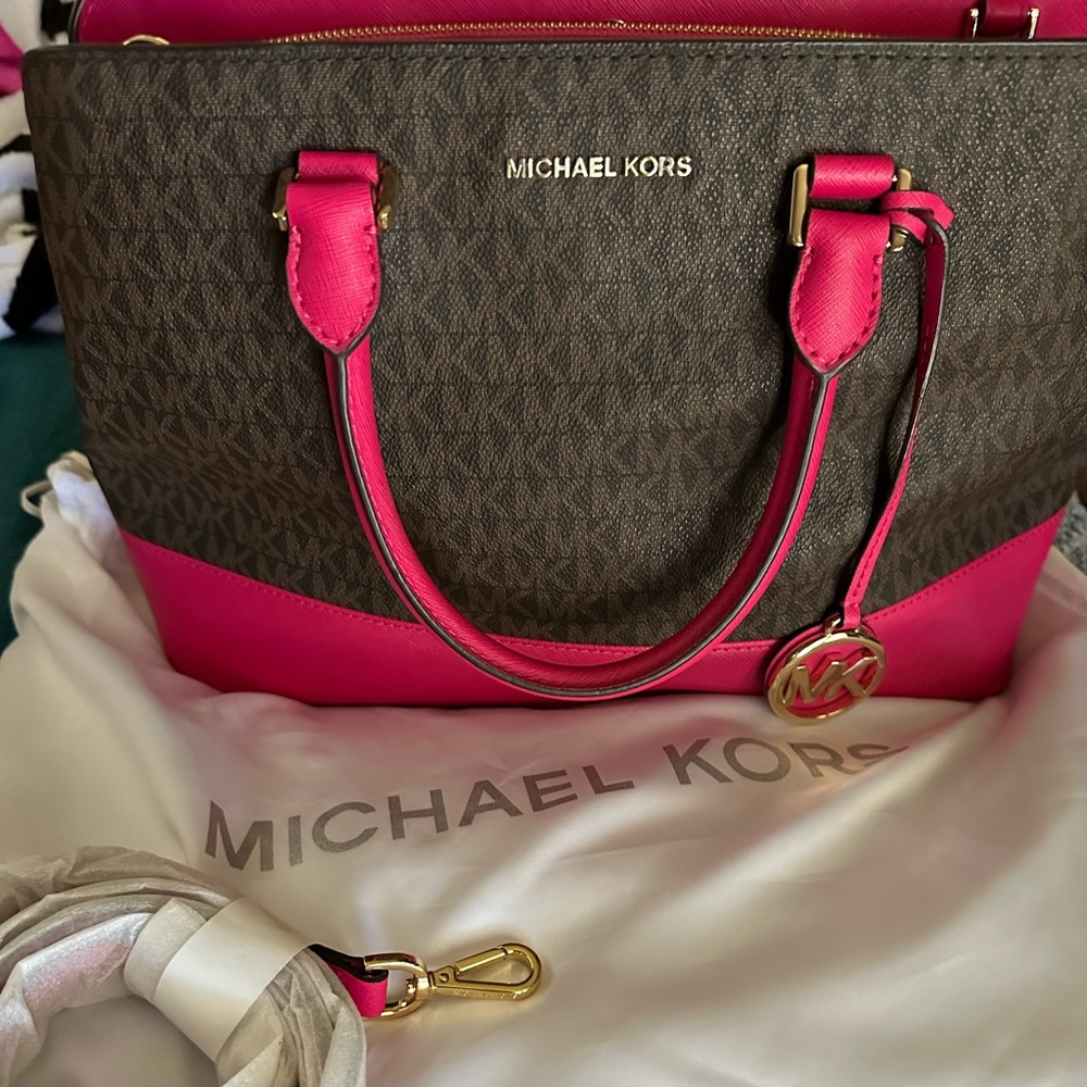 EUC Michael Kors bag!